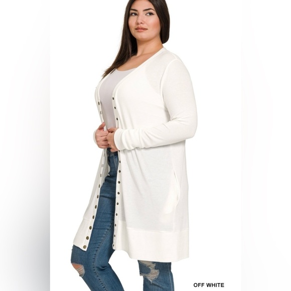 New!Plus Size Off White Long Cardigan with Button Detail Sizes 1X 2X 3X - Picture 2 of 5